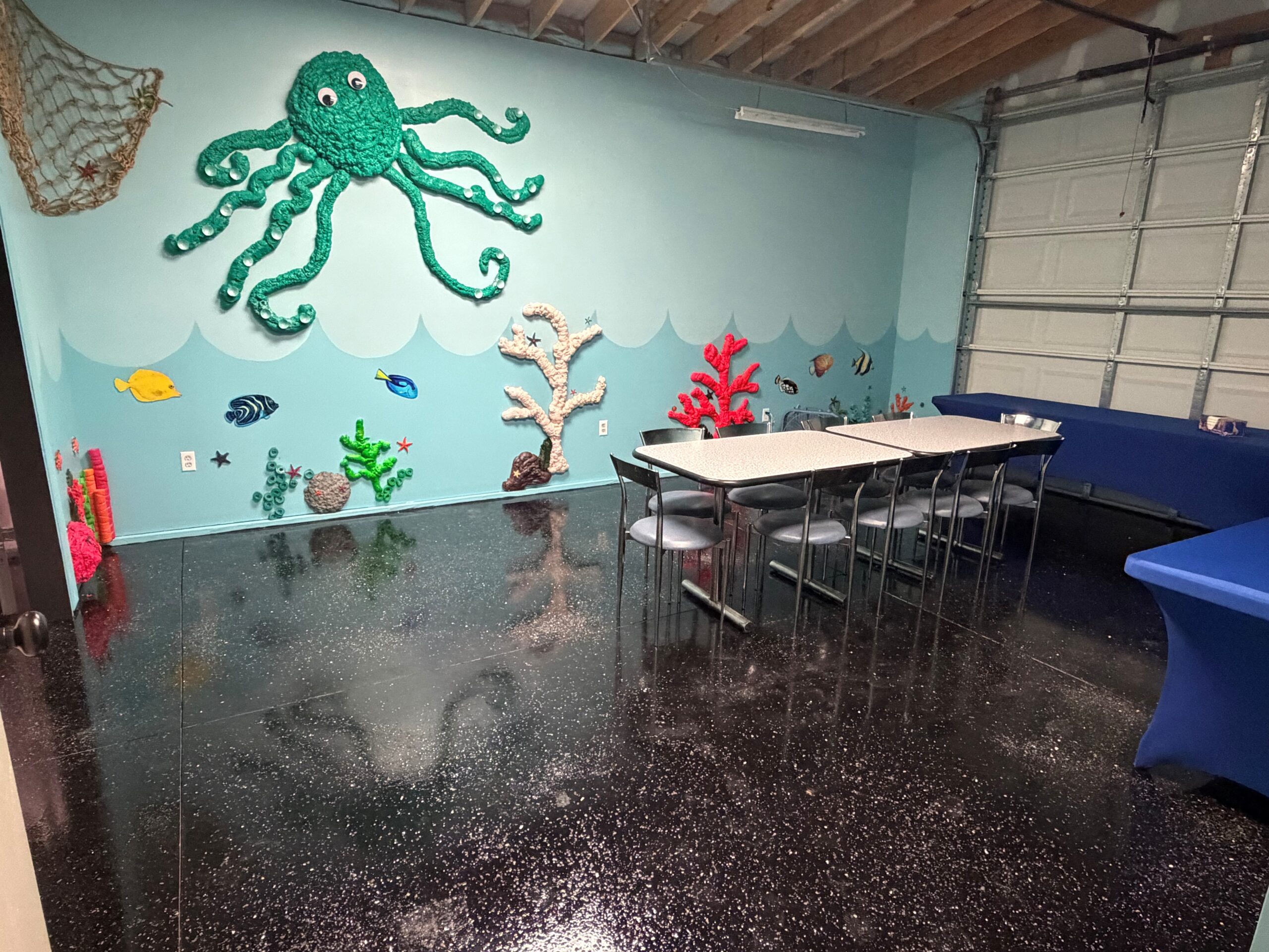 Volcano-themed party room at Funatics Family Fun Park